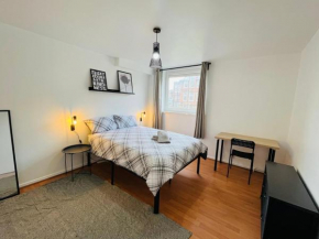 HAN 2 - Private Double Room in 4 Bed Flat, London